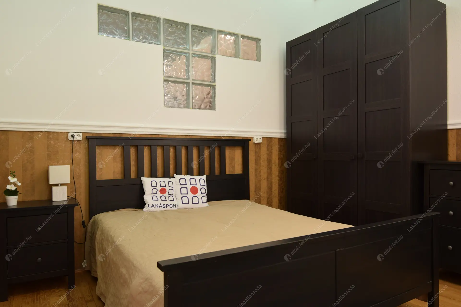 Kiadó albérlet 260000 Ft/hó áron: Budapest, VI. kerület  Paulay Ede utca. Mérete: 54 nm, 3 szobás | Alberlet.hu - 6485227