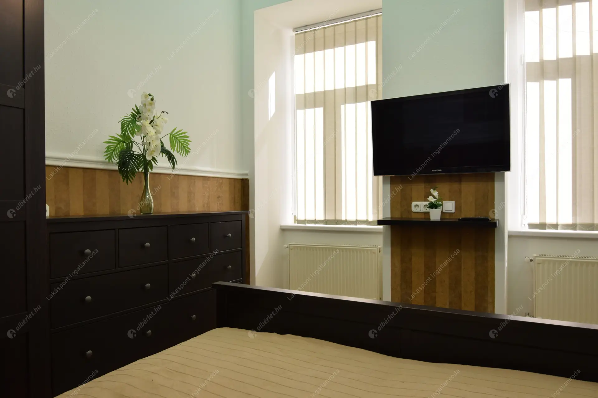 Kiadó albérlet 260000 Ft/hó áron: Budapest, VI. kerület  Paulay Ede utca. Mérete: 54 nm, 3 szobás | Alberlet.hu - 6485228