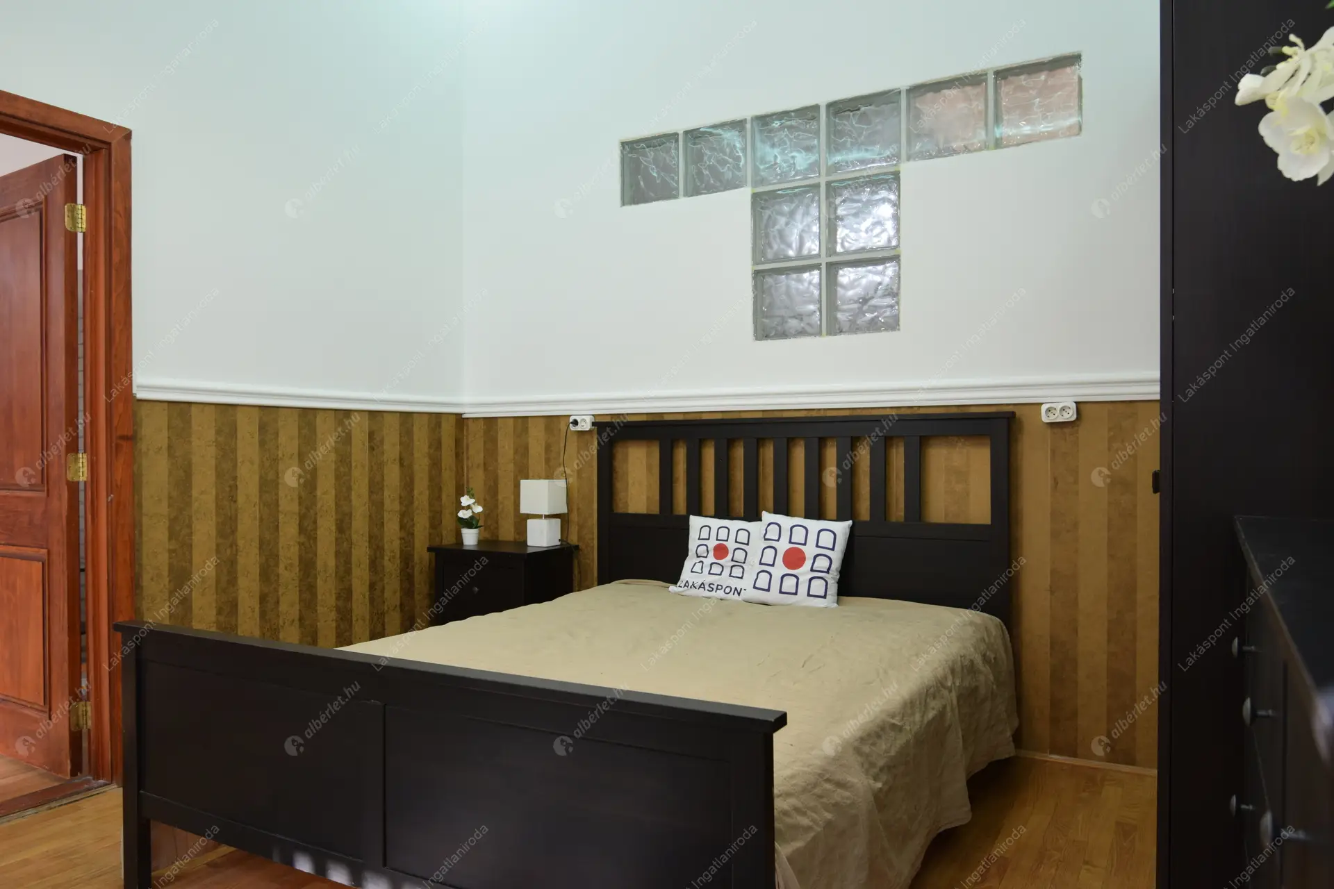 Kiadó albérlet 260000 Ft/hó áron: Budapest, VI. kerület  Paulay Ede utca. Mérete: 54 nm, 3 szobás | Alberlet.hu - 6485230