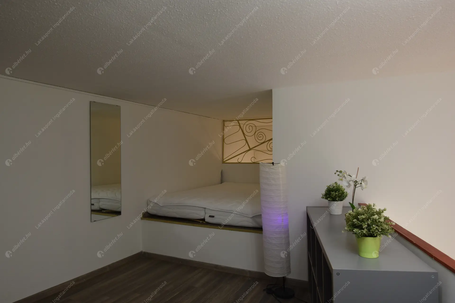 Kiadó albérlet 260000 Ft/hó áron: Budapest, VI. kerület  Paulay Ede utca. Mérete: 54 nm, 3 szobás | Alberlet.hu - 6485232