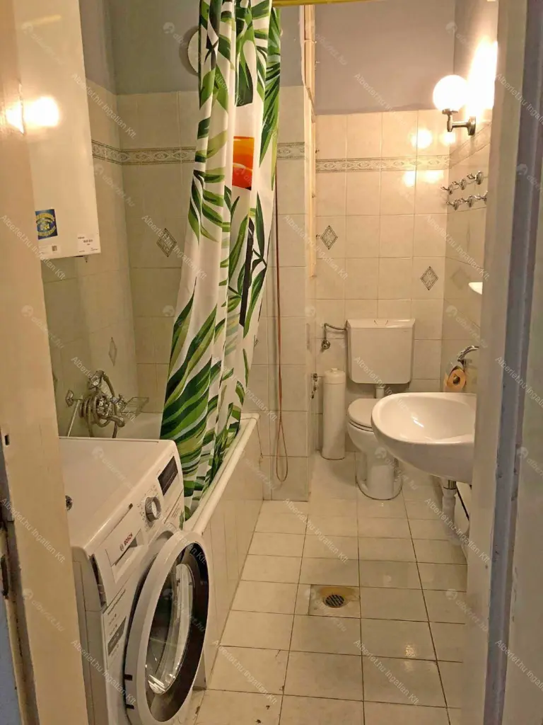 Kiadó albérlet 280000 Ft/hó áron: Budapest, VI. kerület  Paulay Ede utca. Mérete: 86 nm, 2 szobás | Alberlet.hu - 6663854