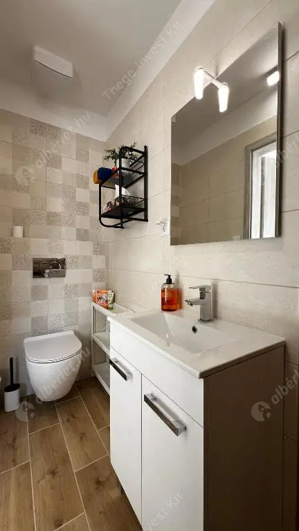 Kiadó albérlet 230000 Ft/hó áron: Budapest, VI. kerület  Podmaniczky utca. Mérete: 27 nm, 1 szobás | Alberlet.hu - 6622737