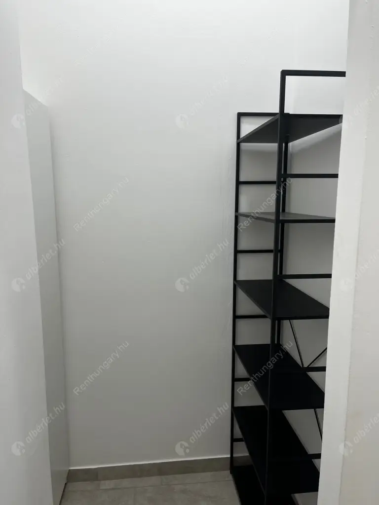 Kiadó albérlet 220000 Ft/hó áron: Budapest, VI. kerület  Podmaniczky utca. Mérete: 34 nm, 1 szobás | Alberlet.hu - 6569214