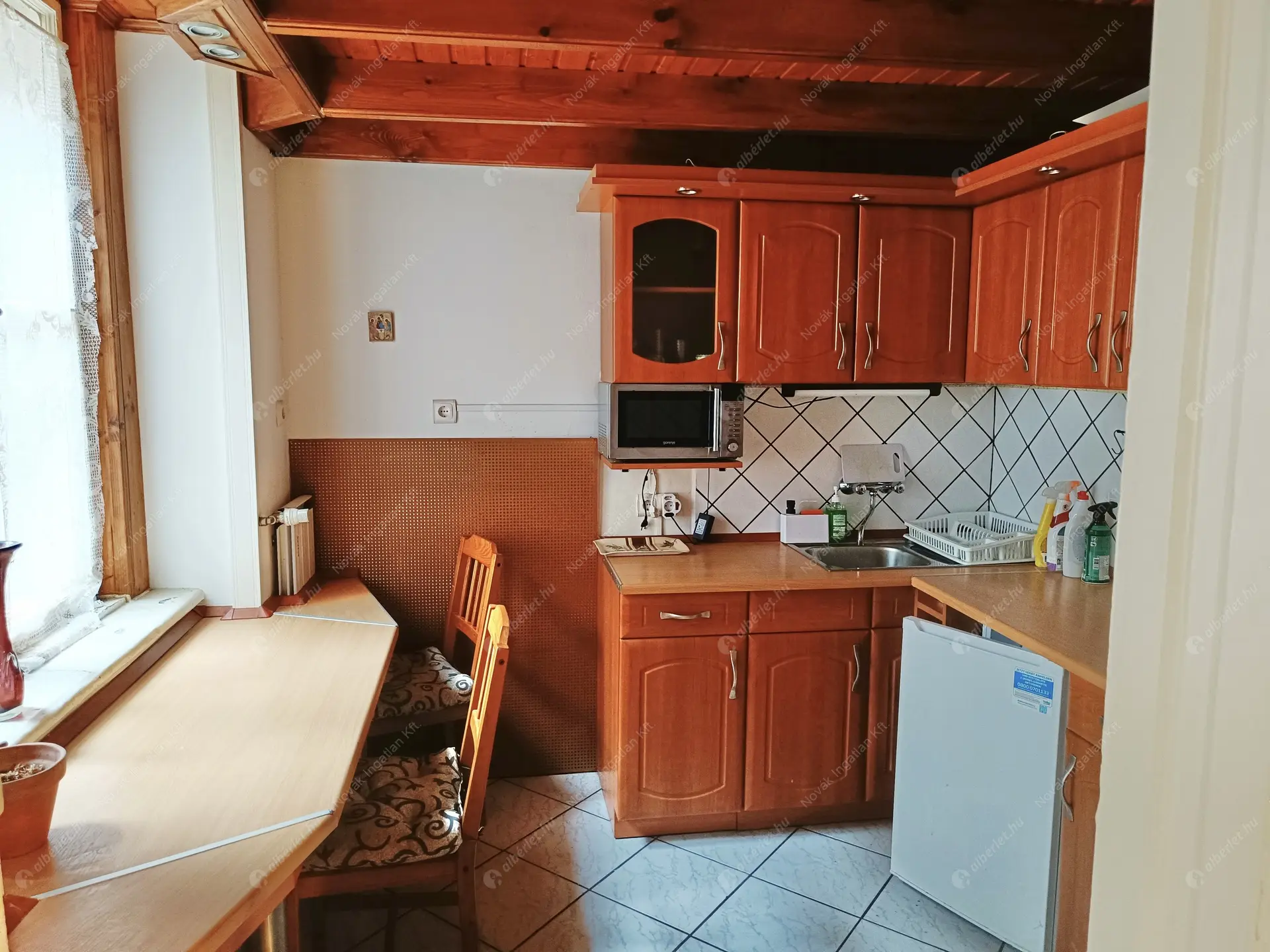 Kiadó albérlet 210000 Ft/hó áron: Budapest, VI. kerület  Podmaniczky utca. Mérete: 38 nm, 2 szobás | Alberlet.hu - 6539898