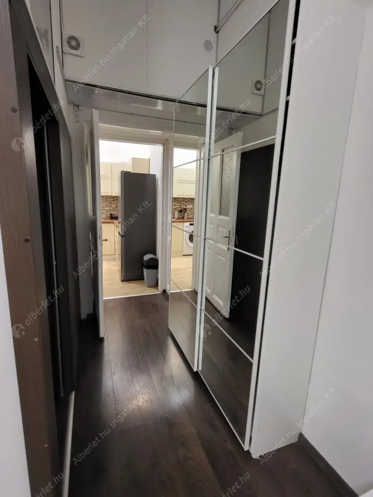 Kiadó albérlet 270000 Ft/hó áron: Budapest, VI. kerület  Podmaniczky utca. Mérete: 46 nm, 1 szobás | Alberlet.hu - 6587418