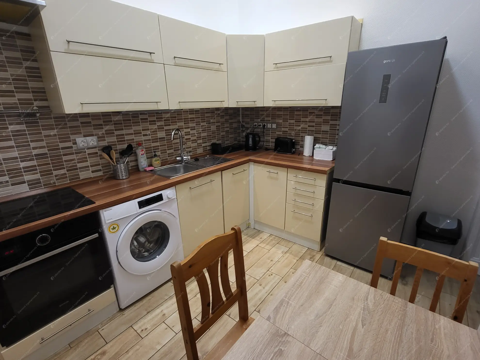 Kiadó albérlet 270000 Ft/hó áron: Budapest, VI. kerület  Podmaniczky utca. Mérete: 46 nm, 1 szobás | Alberlet.hu - 6590908