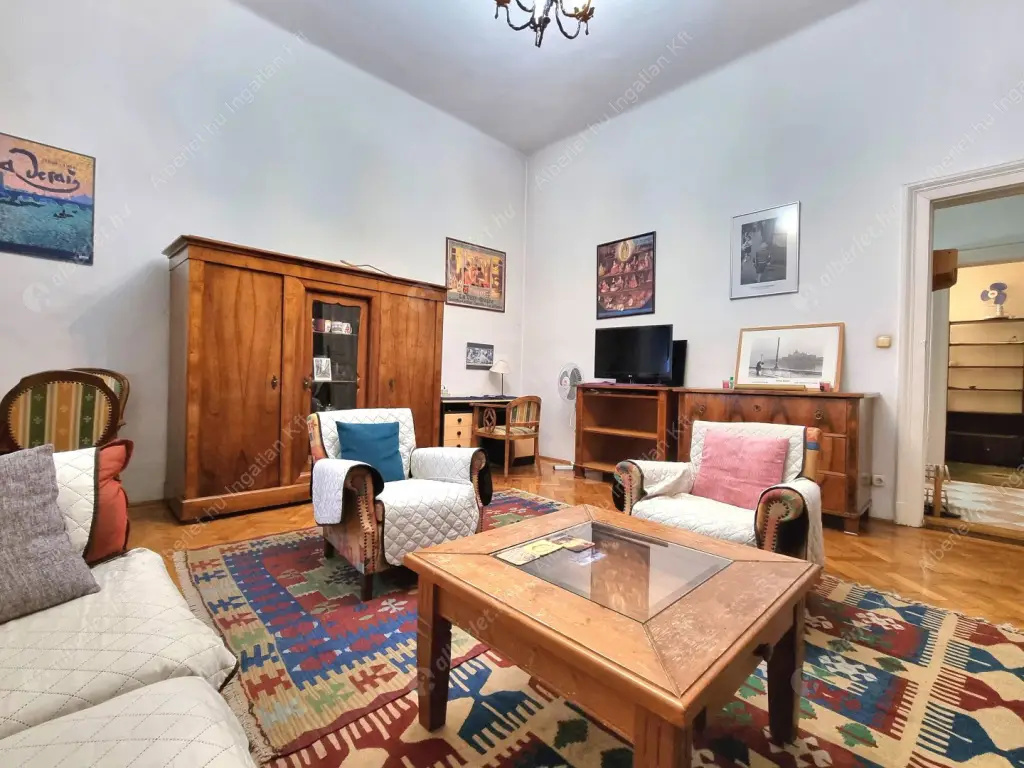 Kiadó albérlet 240000 Ft/hó áron: Budapest, VI. kerület  Podmaniczky utca. Mérete: 47 nm, 1 szobás | Alberlet.hu - 6598903