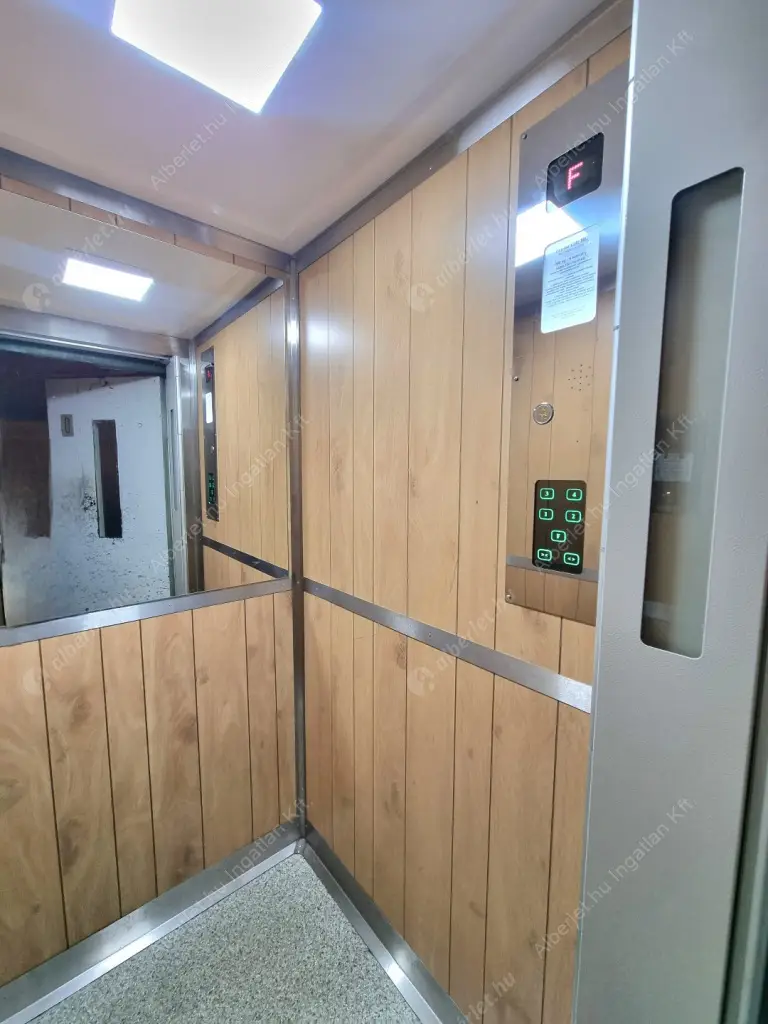 Kiadó albérlet 240000 Ft/hó áron: Budapest, VI. kerület  Podmaniczky utca. Mérete: 47 nm, 1 szobás | Alberlet.hu - 6598915