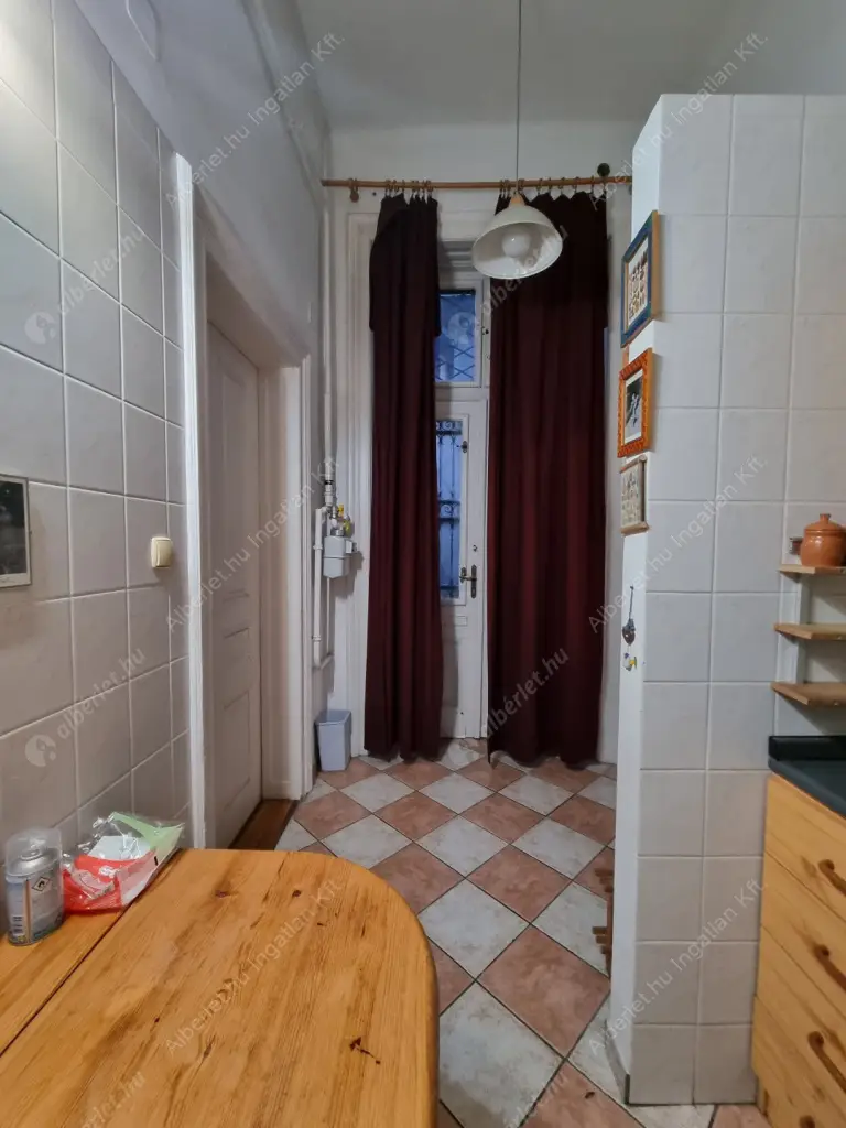Kiadó albérlet 239000 Ft/hó áron: Budapest, VI. kerület  Podmaniczky utca. Mérete: 47 nm, 1 szobás | Alberlet.hu - 6615080