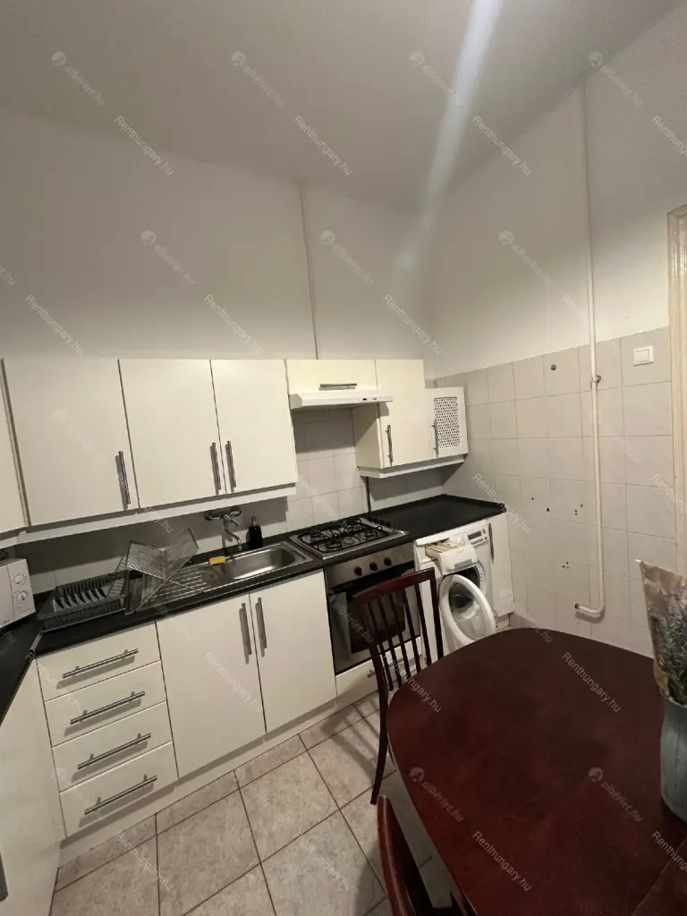 Kiadó albérlet 200000 Ft/hó áron: Budapest, VI. kerület  Podmaniczky utca. Mérete: 65 nm, 2 szobás | Alberlet.hu - 6703154