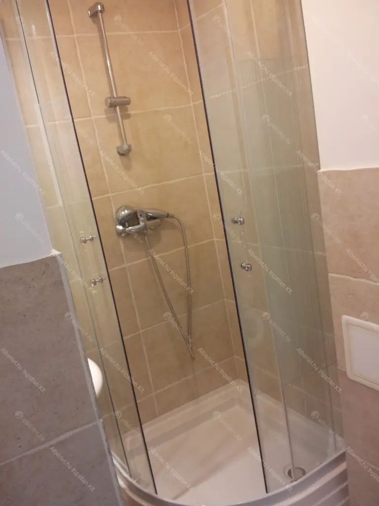 Kiadó albérlet 698000 Ft/hó áron: Budapest, VI. kerület  Podmaniczky utca. Mérete: 66 nm, 3 szobás | Alberlet.hu - 6647575