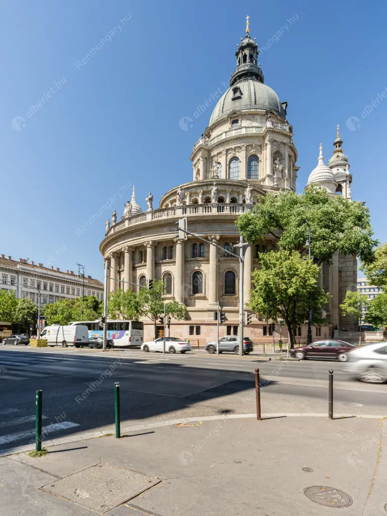 Kiadó albérlet 290000 Ft/hó áron: Budapest, VI. kerület  Révay köz. Mérete: 68 nm, 2 szobás | Alberlet.hu - 6600394