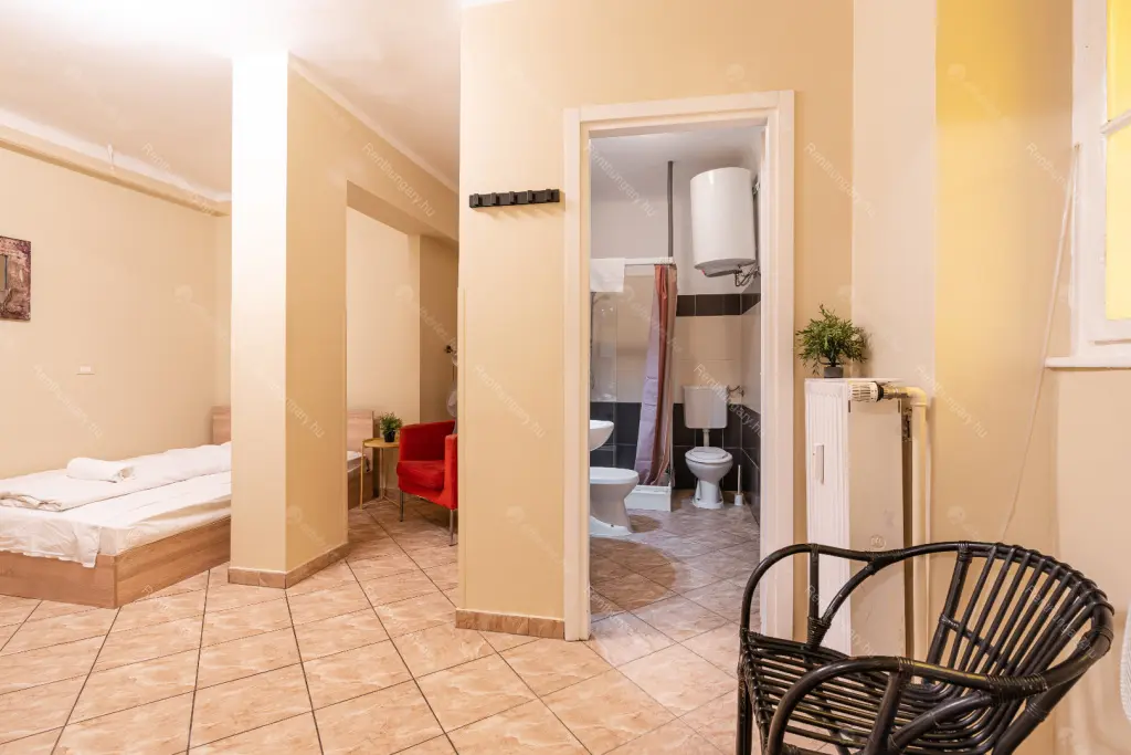 Kiadó albérlet 290000 Ft/hó áron: Budapest, VI. kerület  Révay köz. Mérete: 68 nm, 2 szobás | Alberlet.hu - 6646509