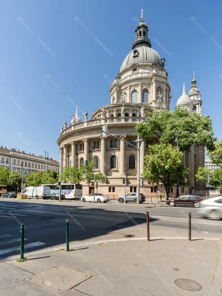 Kiadó albérlet 290000 Ft/hó áron: Budapest, VI. kerület  Révay köz. Mérete: 68 nm, 2 szobás | Alberlet.hu - 6646517