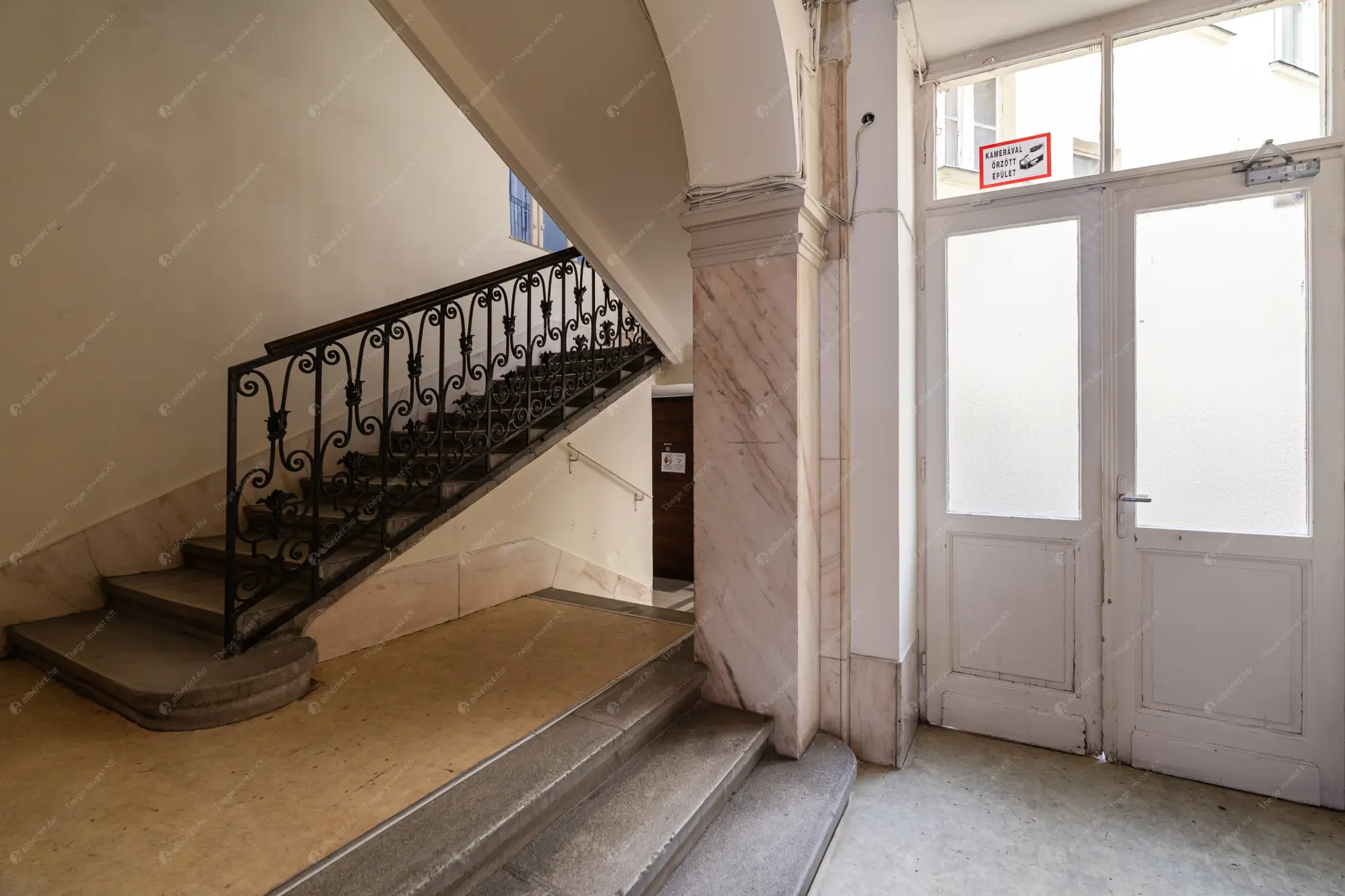 Kiadó albérlet 290000 Ft/hó áron: Budapest, VI. kerület  Révay köz. Mérete: 68 nm, 2 szobás | Alberlet.hu - 6612950