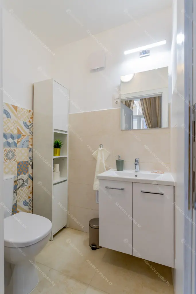 Kiadó albérlet 330000 Ft/hó áron: Budapest, VI. kerület  Révay utca. Mérete: 52 nm, 2 szobás | Alberlet.hu - 6676901