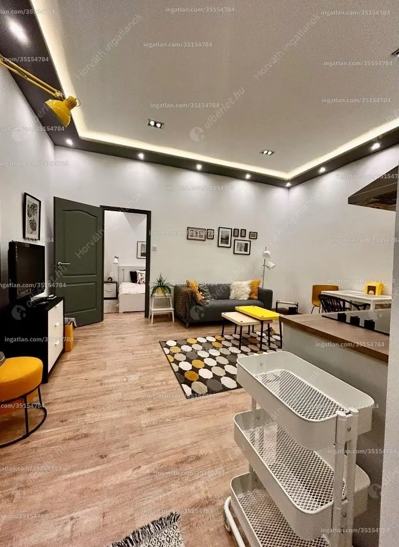 Kiadó albérlet 270000 Ft/hó áron: Budapest, VI. kerület  Rippl-Rónai utca. Mérete: 40 nm, 1 szobás | Alberlet.hu - 6610104