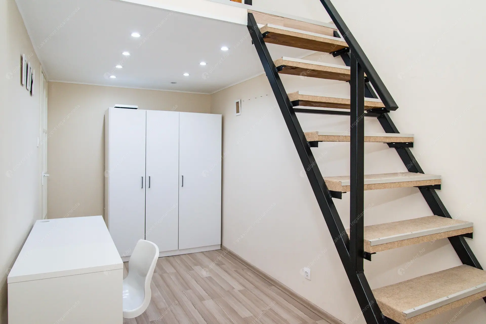 Kiadó albérlet 311000 Ft/hó áron: Budapest, VI. kerület  Rippl-Rónai utca. Mérete: 67 nm, 3 szobás | Alberlet.hu - 6541806