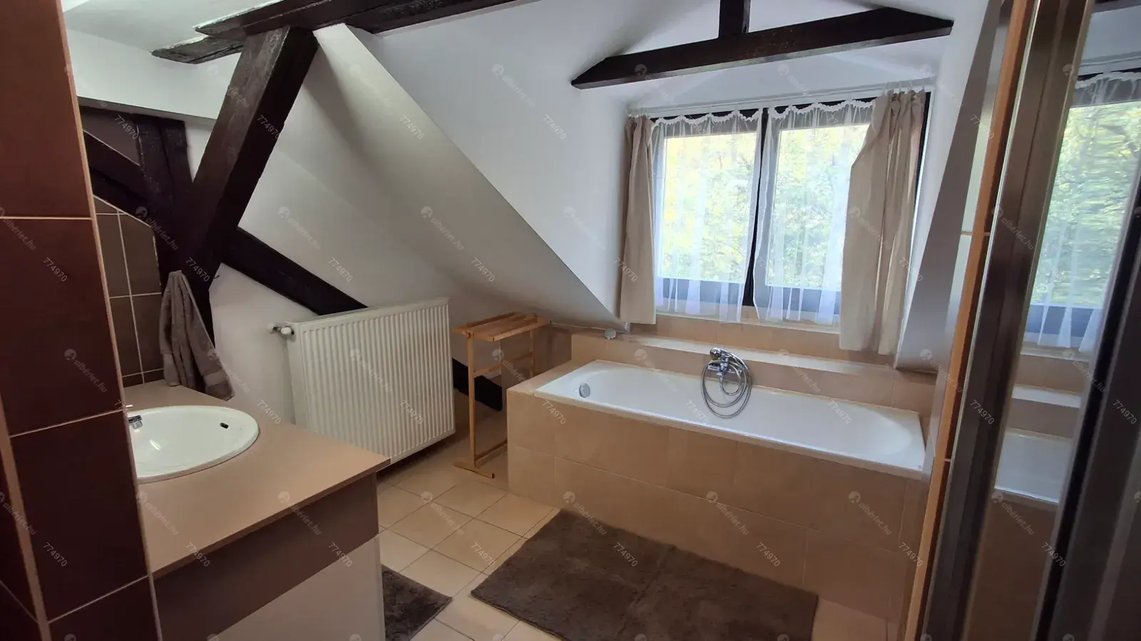 Kiadó albérlet 310000 Ft/hó áron: Budapest, VI. kerület  Rippl-Rónai utca. Mérete: 79 nm, 2 szobás | Alberlet.hu - 6658886