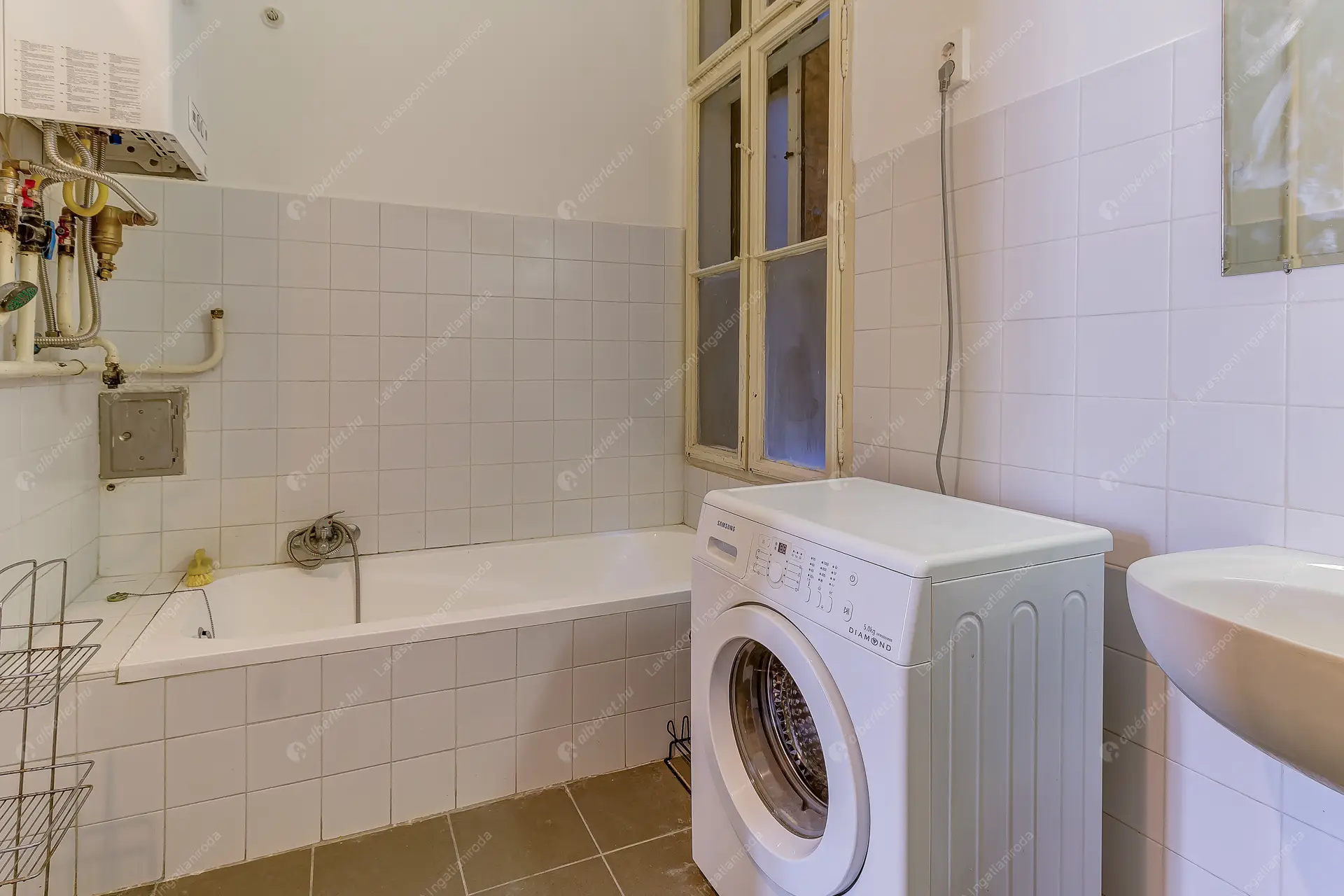 Kiadó albérlet 325000 Ft/hó áron: Budapest, VI. kerület  Rózsa utca. Mérete: 112 nm, 4 szobás | Alberlet.hu - 6621530