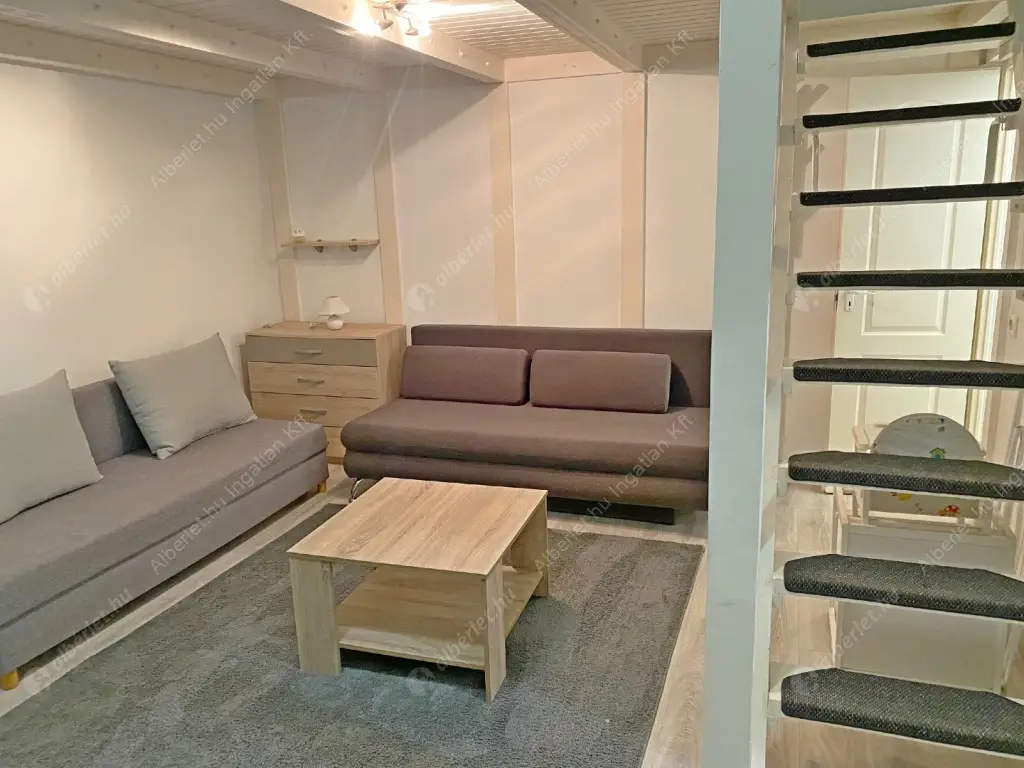 Kiadó albérlet 200000 Ft/hó áron: Budapest, VI. kerület  Rózsa utca. Mérete: 27 nm, 1 szobás | Alberlet.hu - 6598101