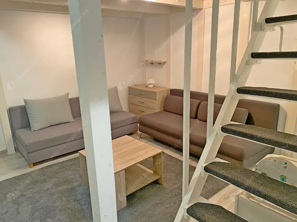 Kiadó albérlet 200000 Ft/hó áron: Budapest, VI. kerület  Rózsa utca. Mérete: 27 nm, 1 szobás | Alberlet.hu - 6598113