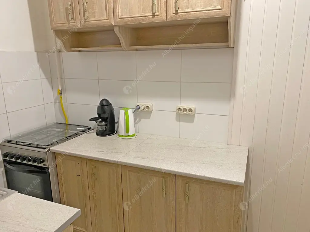 Kiadó albérlet 200000 Ft/hó áron: Budapest, VI. kerület  Rózsa utca. Mérete: 27 nm, 1 szobás | Alberlet.hu - 6598117