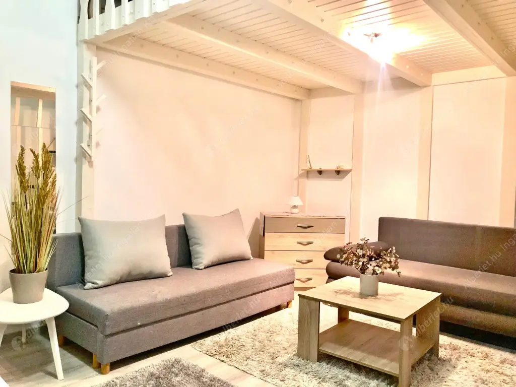 Kiadó albérlet 200000 Ft/hó áron: Budapest, VI. kerület  Rózsa utca. Mérete: 27 nm, 1 szobás | Alberlet.hu - 6598122