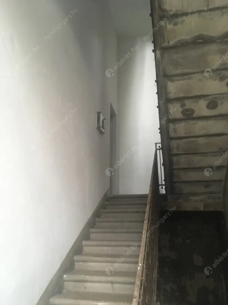 Kiadó albérlet 199000 Ft/hó áron: Budapest, VI. kerület  Rózsa utca. Mérete: 27 nm, 1 szobás | Alberlet.hu - 6634252