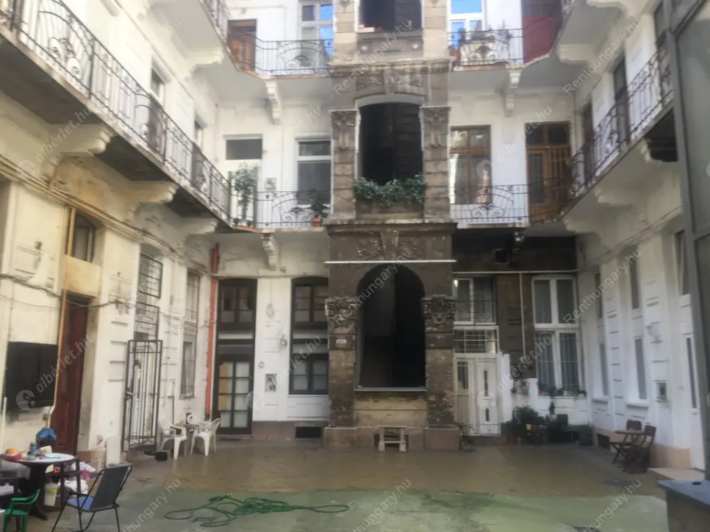 Kiadó albérlet 199000 Ft/hó áron: Budapest, VI. kerület  Rózsa utca. Mérete: 27 nm, 1 szobás | Alberlet.hu - 6634253