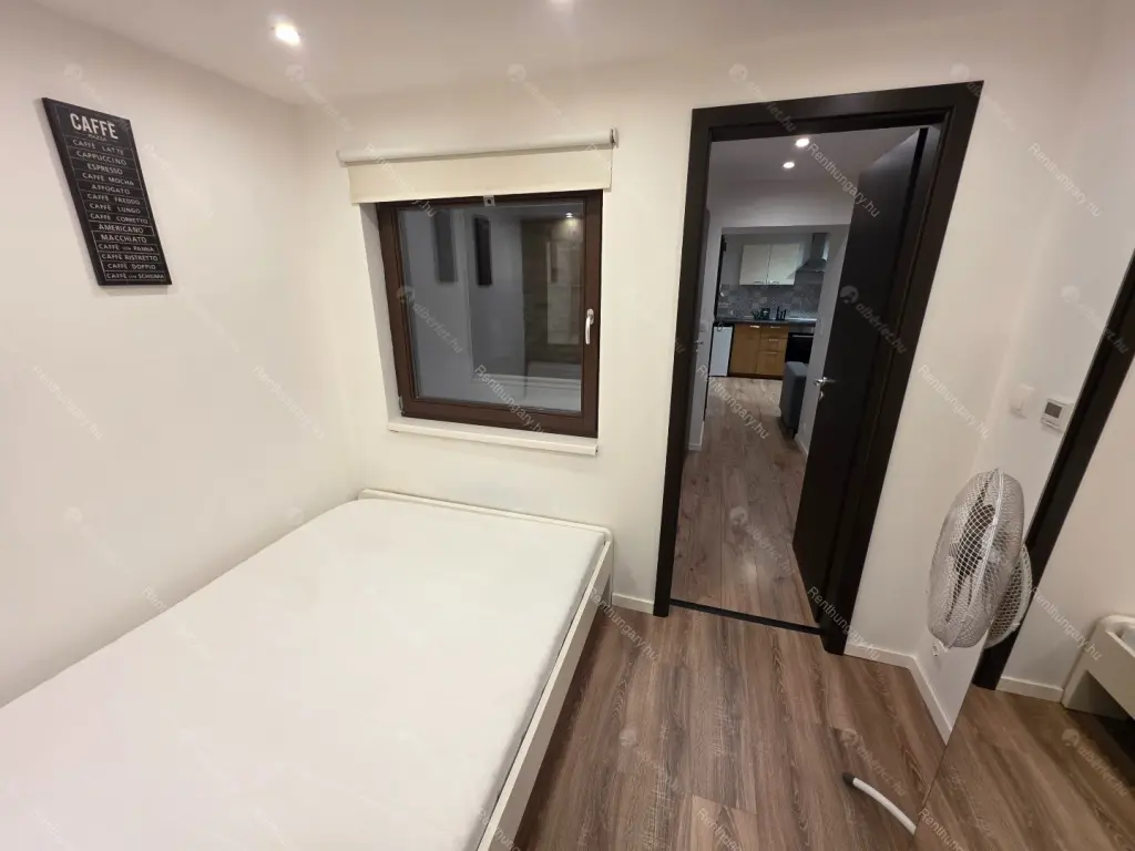 Kiadó albérlet 190000 Ft/hó áron: Budapest, VI. kerület  Rózsa utca. Mérete: 27 nm, 1 szobás | Alberlet.hu - 6670658