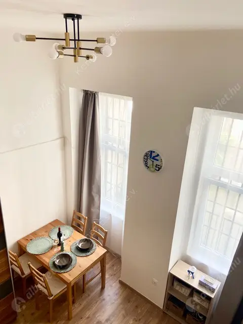 Kiadó albérlet 220000 Ft/hó áron: Budapest, VI. kerület  Rózsa utca. Mérete: 29 nm, 1 szobás | Alberlet.hu - 6533091