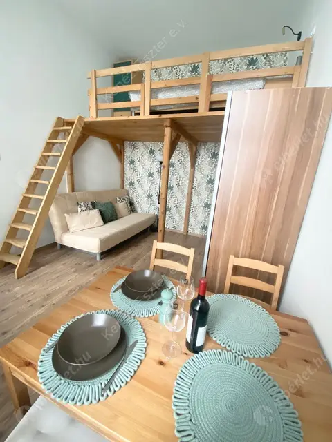 Kiadó albérlet 220000 Ft/hó áron: Budapest, VI. kerület  Rózsa utca. Mérete: 29 nm, 1 szobás | Alberlet.hu - 6533096