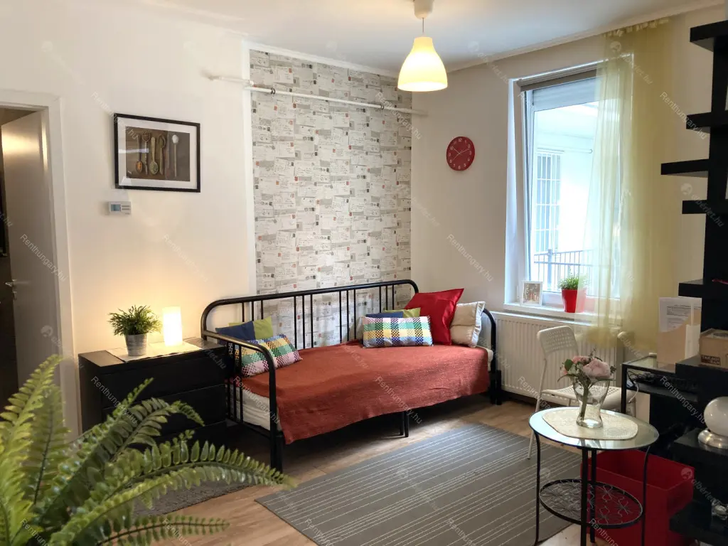 Kiadó albérlet 220000 Ft/hó áron: Budapest, VI. kerület  Rózsa utca. Mérete: 30 nm, 1 szobás | Alberlet.hu - 6690759