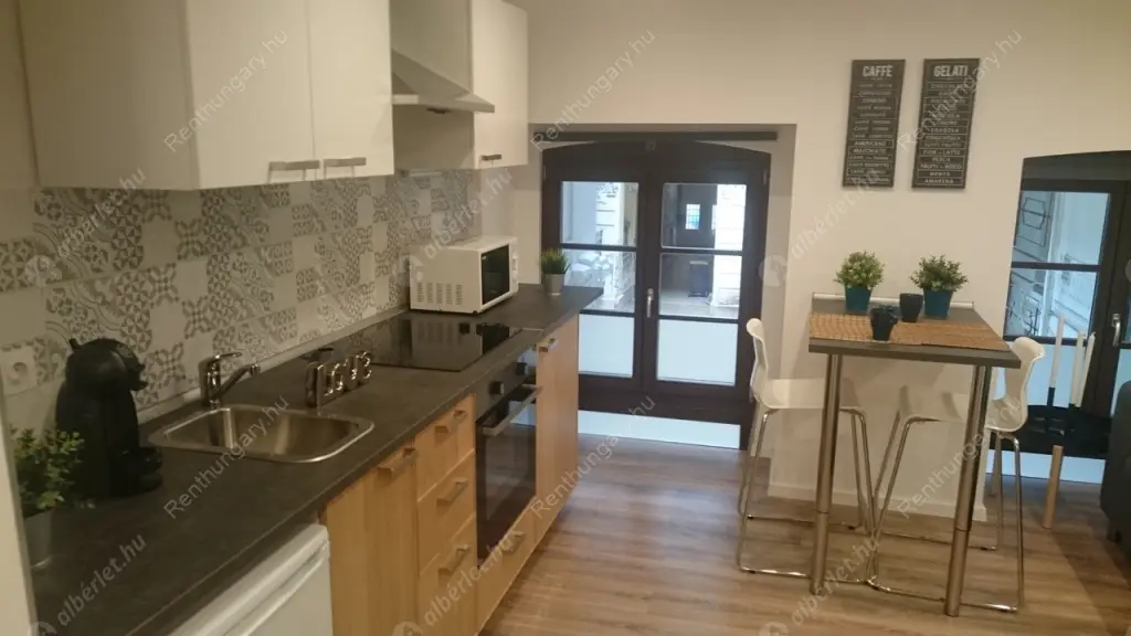 Kiadó albérlet 199000 Ft/hó áron: Budapest, VI. kerület  Rózsa utca. Mérete: 30 nm, 1 szobás | Alberlet.hu - 6633120
