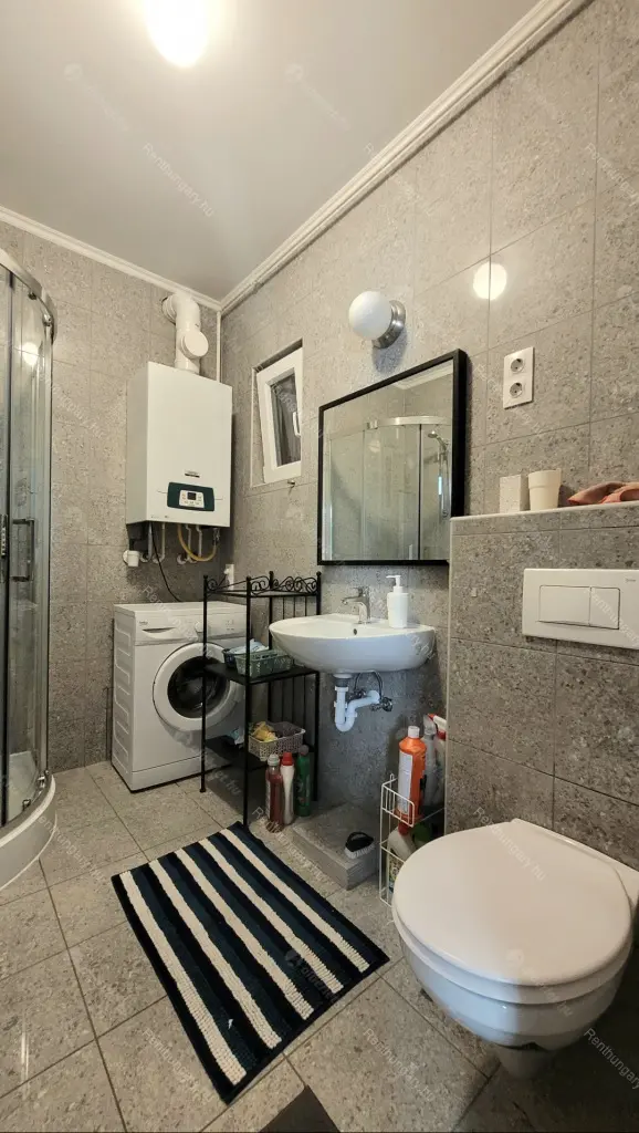 Kiadó albérlet 230000 Ft/hó áron: Budapest, VI. kerület  Rózsa utca. Mérete: 33 nm, 1 szobás | Alberlet.hu - 6677827