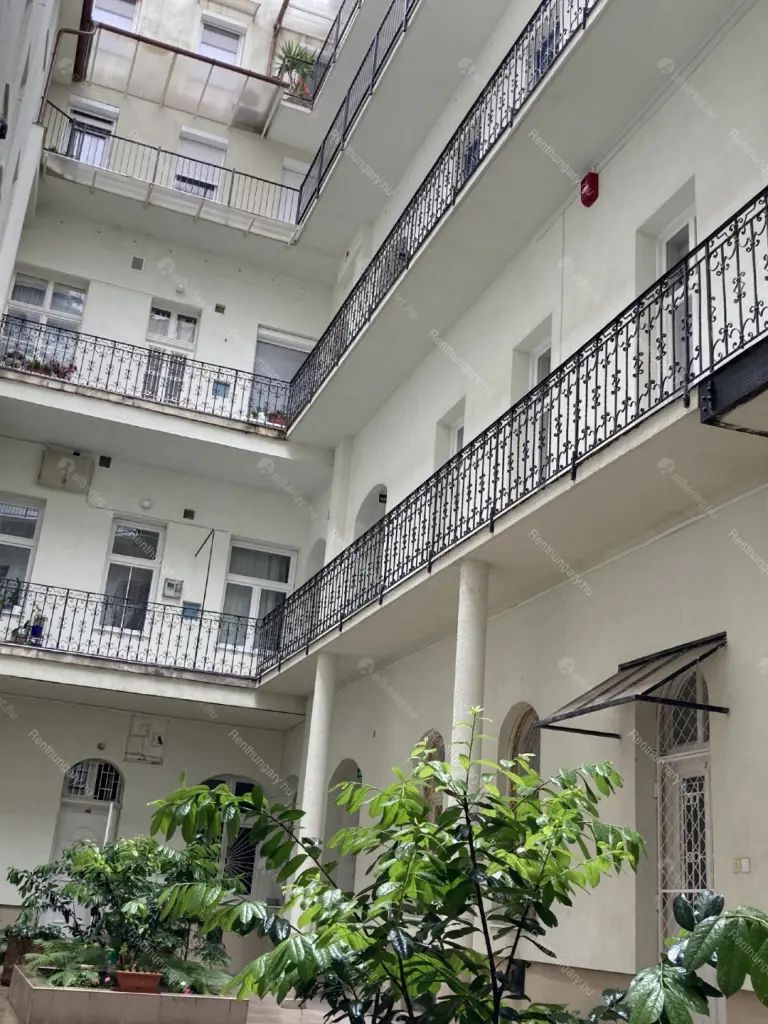 Kiadó albérlet 230000 Ft/hó áron: Budapest, VI. kerület  Rózsa utca. Mérete: 33 nm, 1 szobás | Alberlet.hu - 6677829