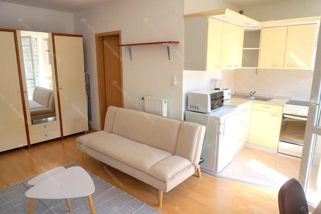 Kiadó albérlet 240000 Ft/hó áron: Budapest, VI. kerület  Rózsa utca. Mérete: 38 nm, 1 szobás | Alberlet.hu - 6485507