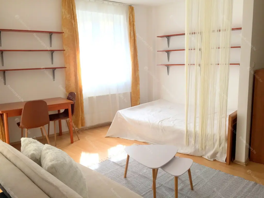 Kiadó albérlet 240000 Ft/hó áron: Budapest, VI. kerület  Rózsa utca. Mérete: 38 nm, 1 szobás | Alberlet.hu - 6485519