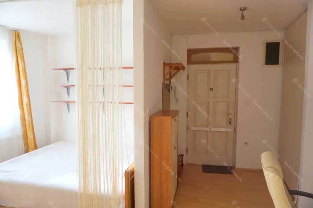 Kiadó albérlet 240000 Ft/hó áron: Budapest, VI. kerület  Rózsa utca. Mérete: 38 nm, 1 szobás | Alberlet.hu - 6485522