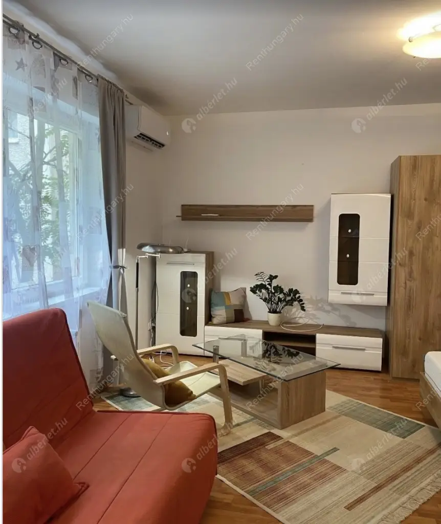Kiadó albérlet 240000 Ft/hó áron: Budapest, VI. kerület  Rózsa utca. Mérete: 40 nm, 1 szobás | Alberlet.hu - 6510329