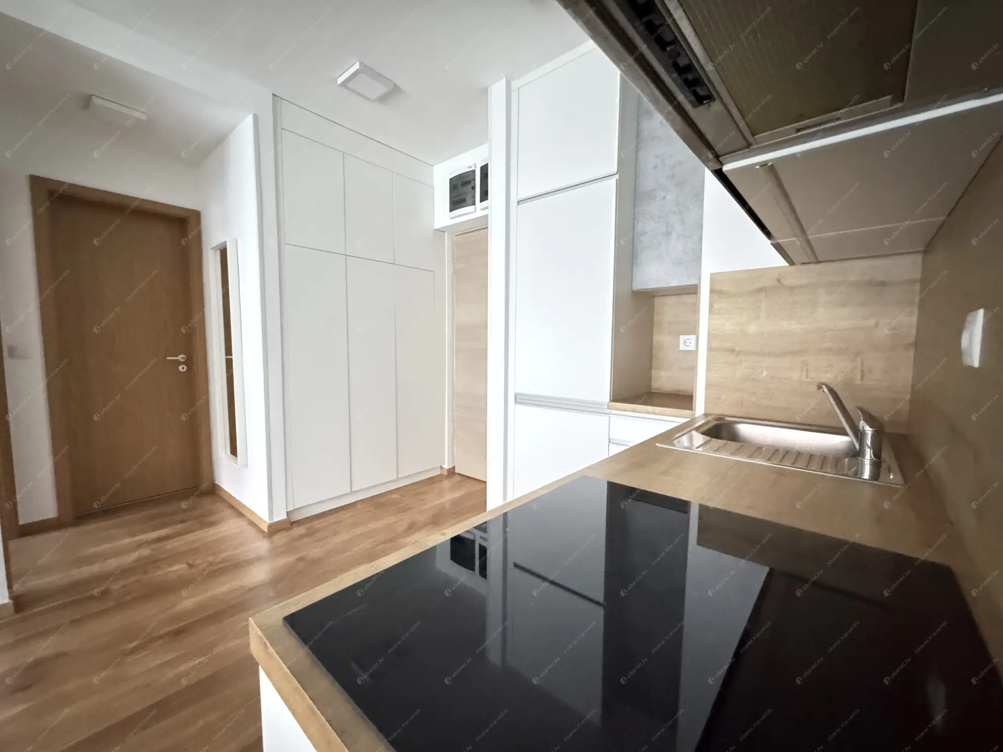 Kiadó albérlet 310000 Ft/hó áron: Budapest, VI. kerület  Rózsa utca. Mérete: 48 nm, 2 szobás | Alberlet.hu - 6591825