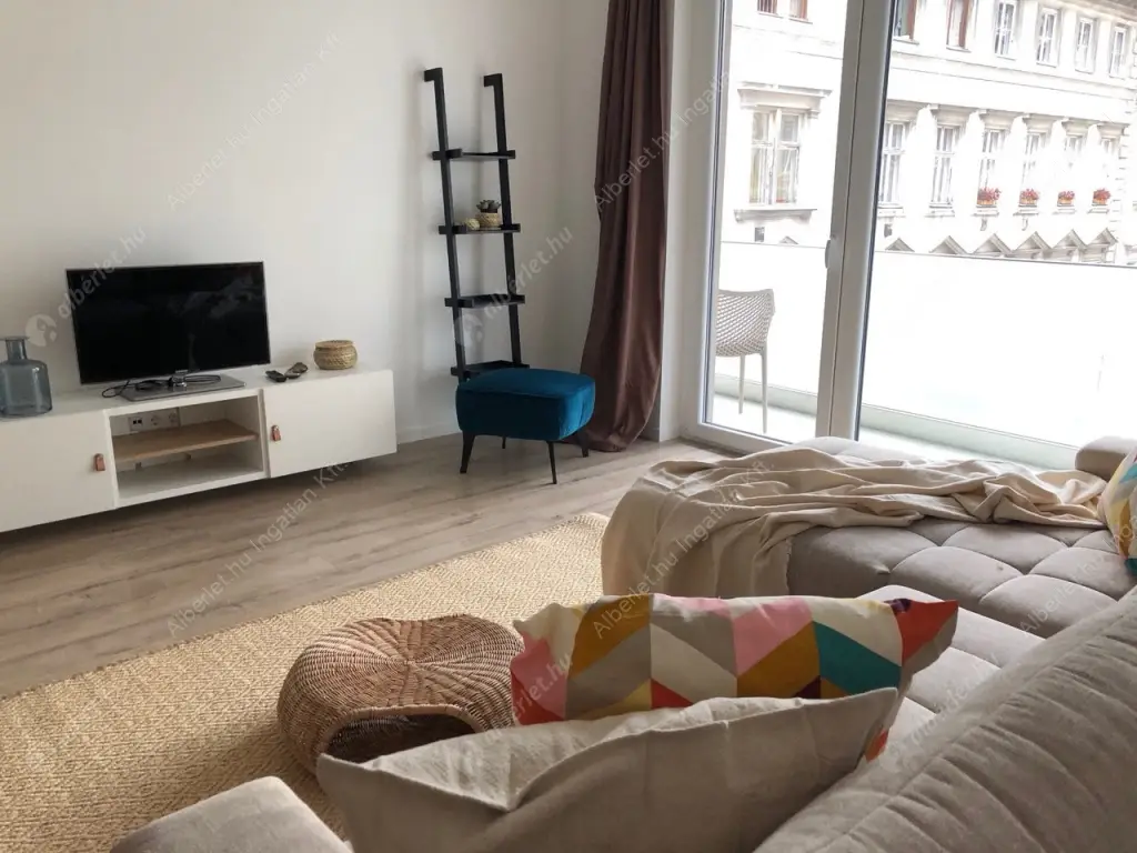 Kiadó albérlet 440000 Ft/hó áron: Budapest, VI. kerület  Rózsa utca. Mérete: 50 nm, 2 szobás | Alberlet.hu - 6580256