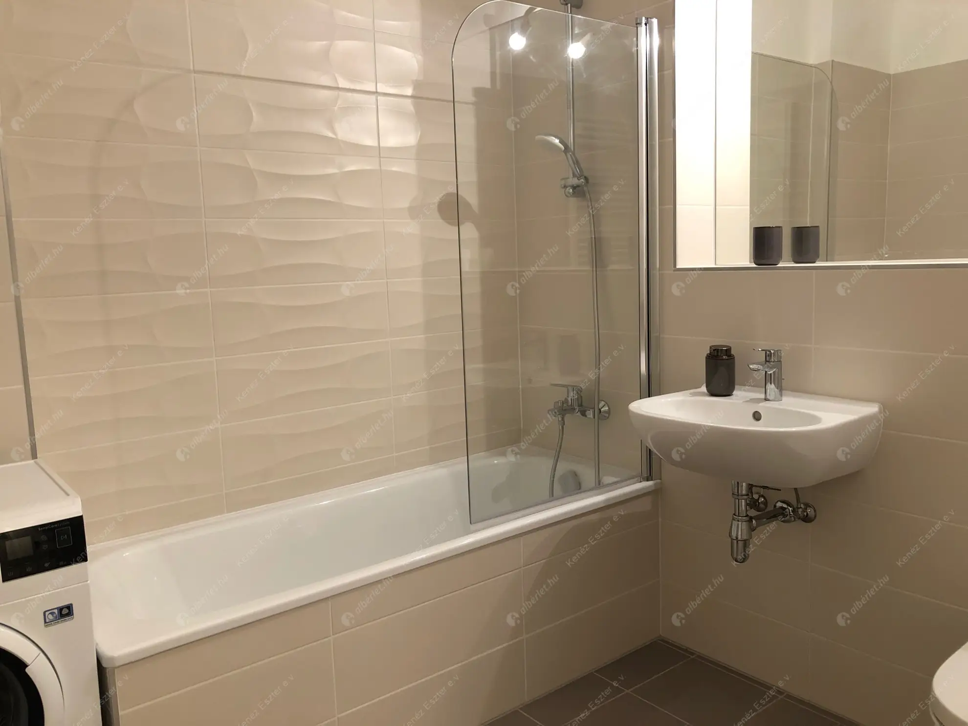 Kiadó albérlet 440000 Ft/hó áron: Budapest, VI. kerület  Rózsa utca. Mérete: 50 nm, 2 szobás | Alberlet.hu - 6582033