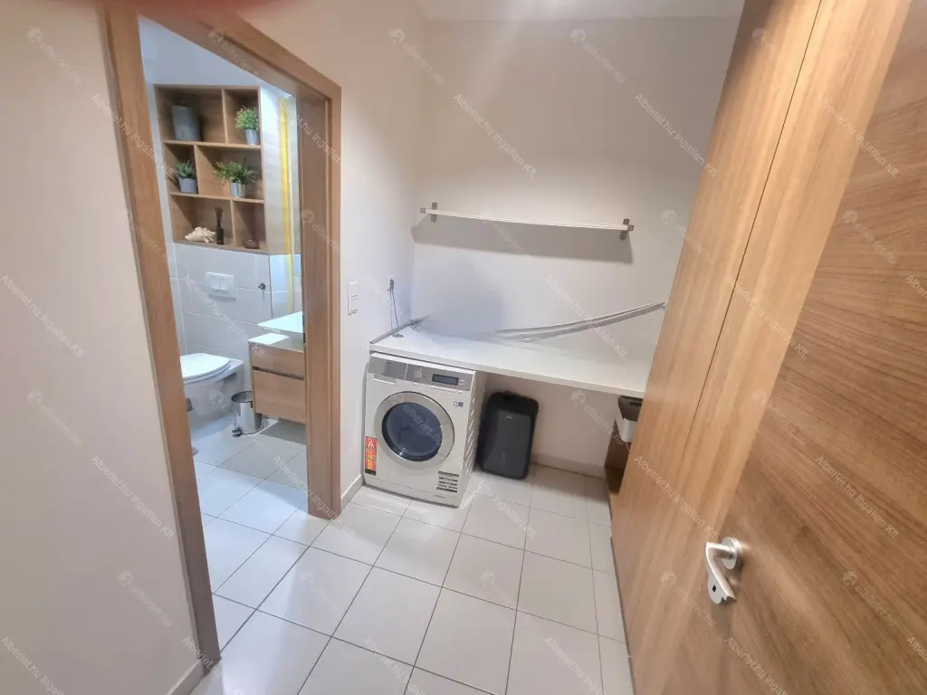 Kiadó albérlet 520000 Ft/hó áron: Budapest, VI. kerület  Rózsa utca. Mérete: 65 nm, 3 szobás | Alberlet.hu - 6701265