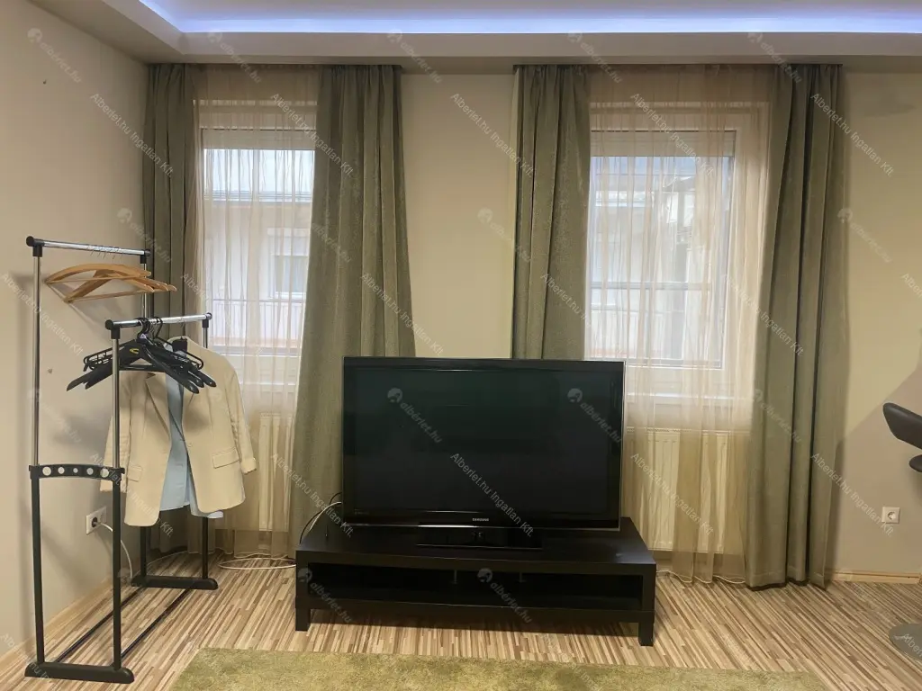 Kiadó albérlet 330000 Ft/hó áron: Budapest, VI. kerület  Rózsa utca. Mérete: 70 nm, 2 szobás | Alberlet.hu - 6663922