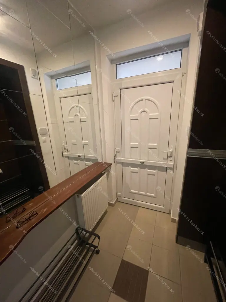 Kiadó albérlet 330000 Ft/hó áron: Budapest, VI. kerület  Rózsa utca. Mérete: 70 nm, 2 szobás | Alberlet.hu - 6663929