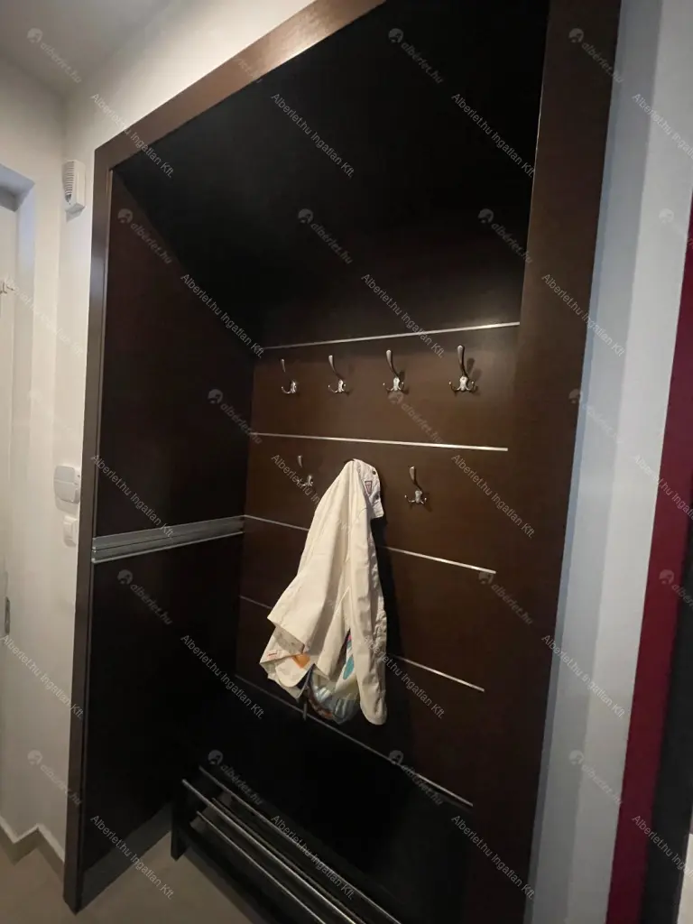 Kiadó albérlet 330000 Ft/hó áron: Budapest, VI. kerület  Rózsa utca. Mérete: 70 nm, 2 szobás | Alberlet.hu - 6663930