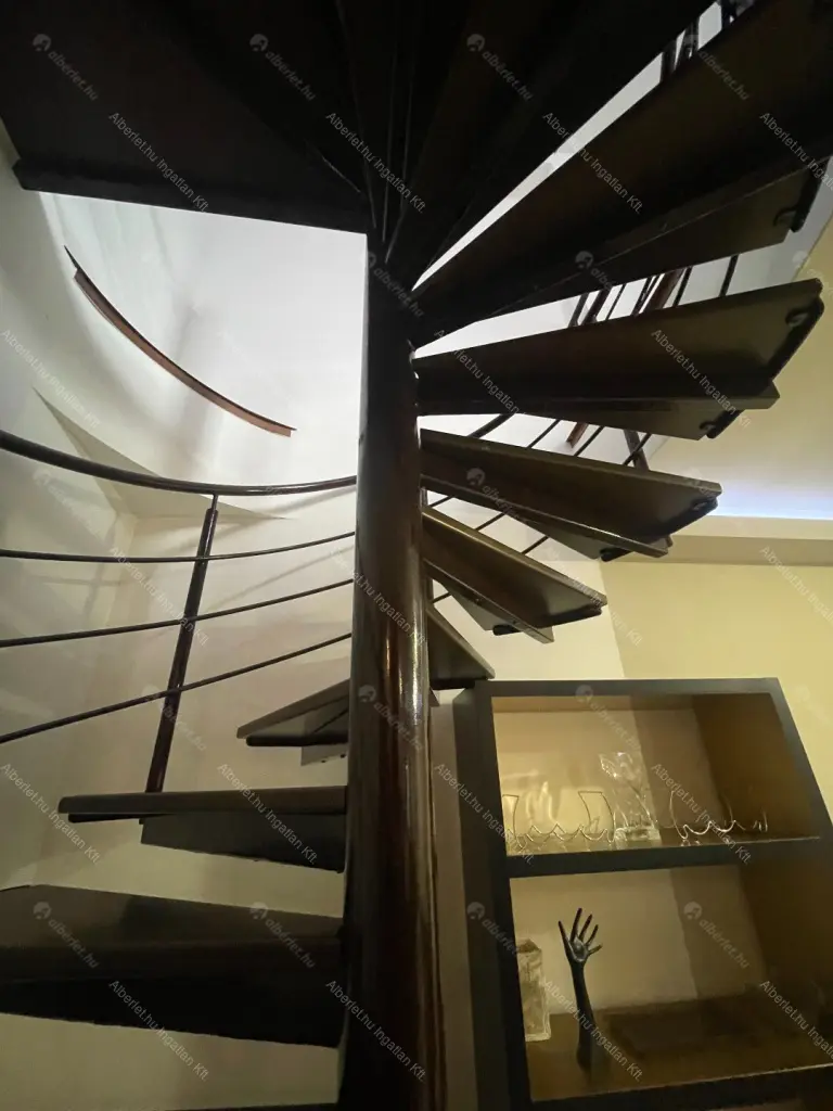 Kiadó albérlet 330000 Ft/hó áron: Budapest, VI. kerület  Rózsa utca. Mérete: 70 nm, 2 szobás | Alberlet.hu - 6663931