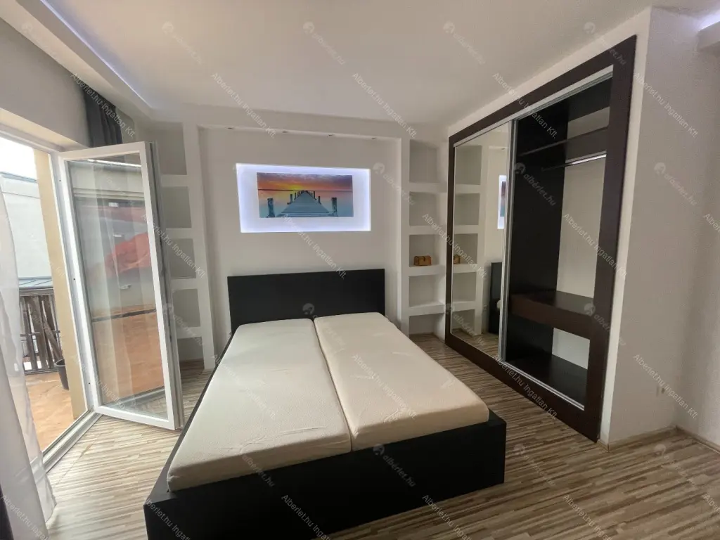 Kiadó albérlet 330000 Ft/hó áron: Budapest, VI. kerület  Rózsa utca. Mérete: 70 nm, 2 szobás | Alberlet.hu - 6663934